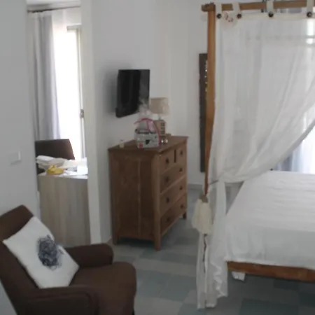 Taccone Guest house